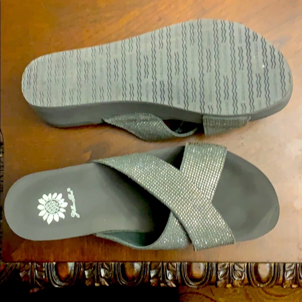 Gray/Silver Yellow Box slip one